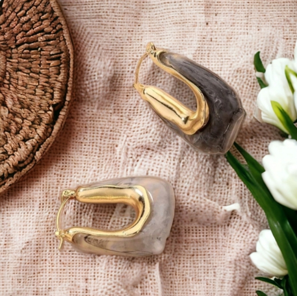 Designer Hoop Earrings (G) - Picture 5 of 8